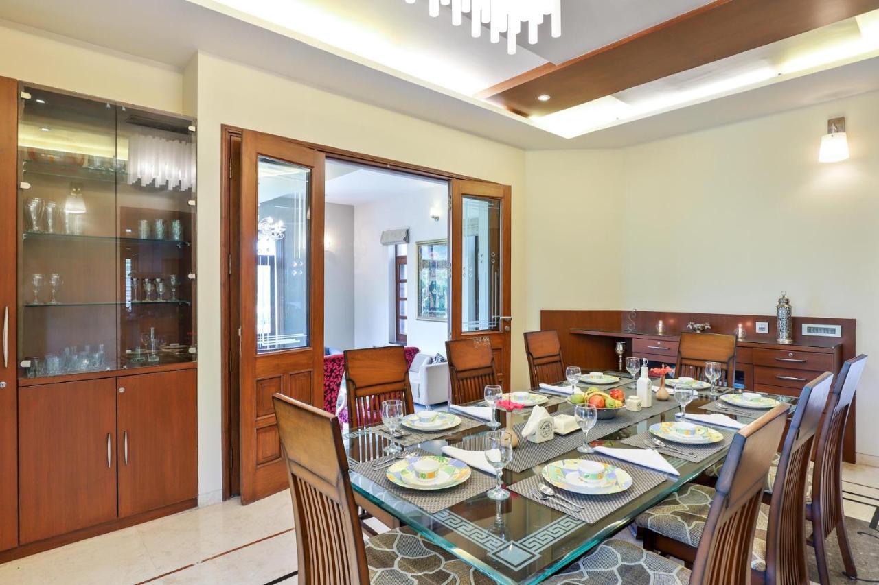 Stayvista'S Prakriti Farms With Outdoor Pool, Complimentary Breakfast And Hi-Tea Udaipur Esterno foto